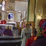 Niedziela Palmowa w kościele w Miętustwie