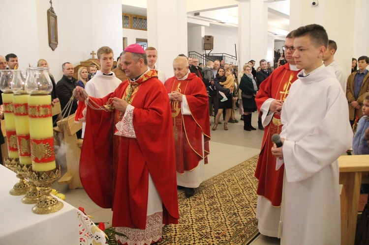 Nie używajmy słów, które ranią, poniżają, oceniają