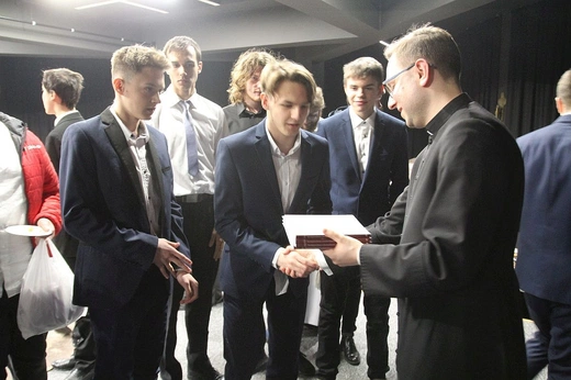 Nowi ceremoniarze i animatorzy służby liturgicznej w diecezji bielsko-żywieckiej - 2022
