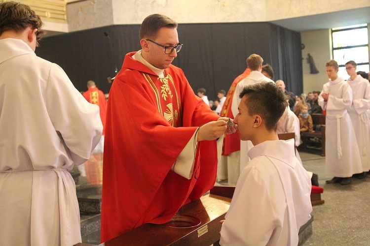 Nowi ceremoniarze i animatorzy służby liturgicznej w diecezji bielsko-żywieckiej - 2022