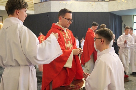 Nowi ceremoniarze i animatorzy służby liturgicznej w diecezji bielsko-żywieckiej - 2022