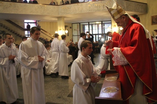 Nowi ceremoniarze i animatorzy służby liturgicznej w diecezji bielsko-żywieckiej - 2022