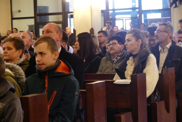 Nowi ceremoniarze i animatorzy służby liturgicznej w diecezji bielsko-żywieckiej - 2022