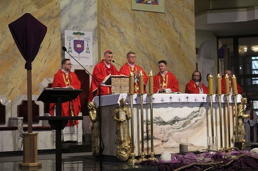 Nowi ceremoniarze i animatorzy służby liturgicznej w diecezji bielsko-żywieckiej - 2022