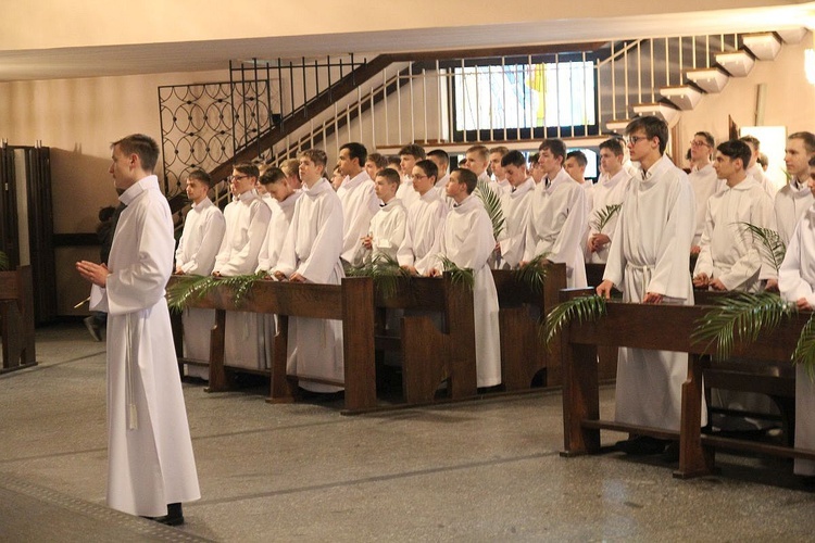 Nowi ceremoniarze i animatorzy służby liturgicznej w diecezji bielsko-żywieckiej - 2022