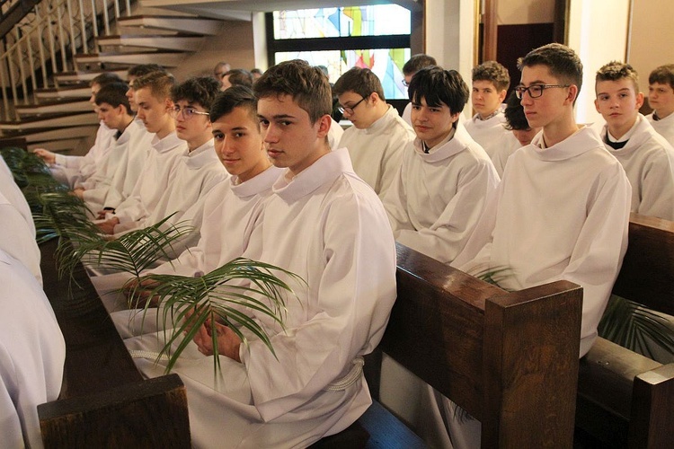 Nowi ceremoniarze i animatorzy służby liturgicznej w diecezji bielsko-żywieckiej - 2022