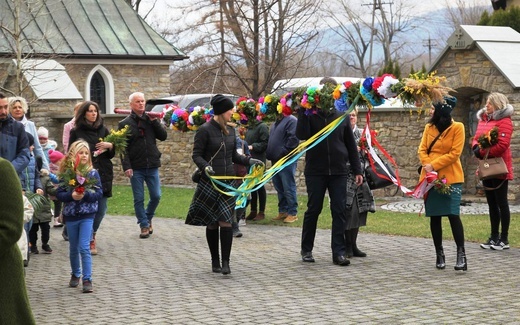 Kiermasz wielkanocny dla gości z Ukrainy w Hałcnowie