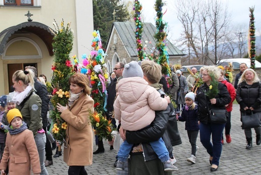 Kiermasz wielkanocny dla gości z Ukrainy w Hałcnowie