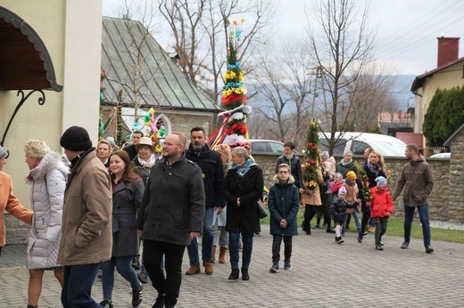 Kiermasz wielkanocny dla gości z Ukrainy w Hałcnowie