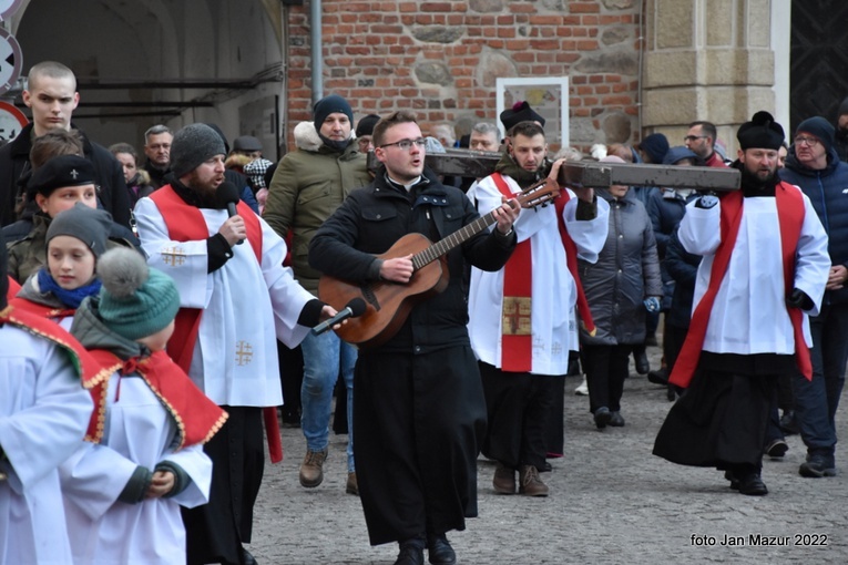 Droga Krzyżowa ulicami Żagania