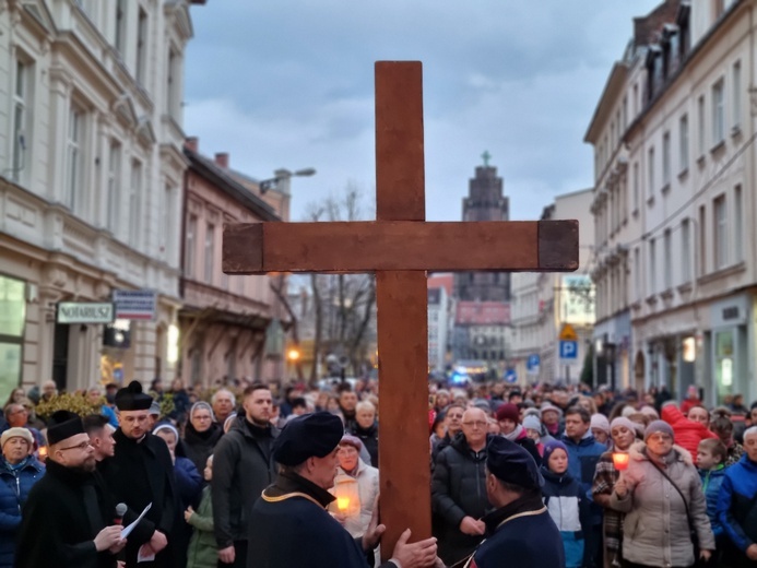 Droga Krzyżowa ulicami Gliwic