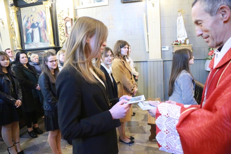 Bierzmowanie w Łososinie Górnej
