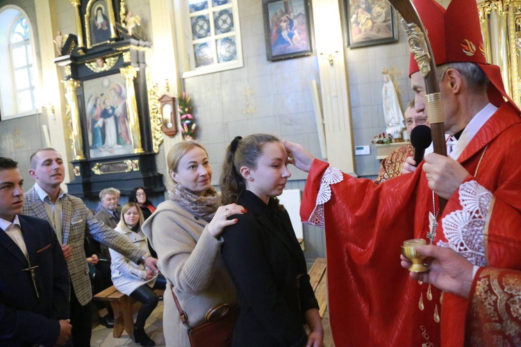 Bierzmowanie w Łososinie Górnej