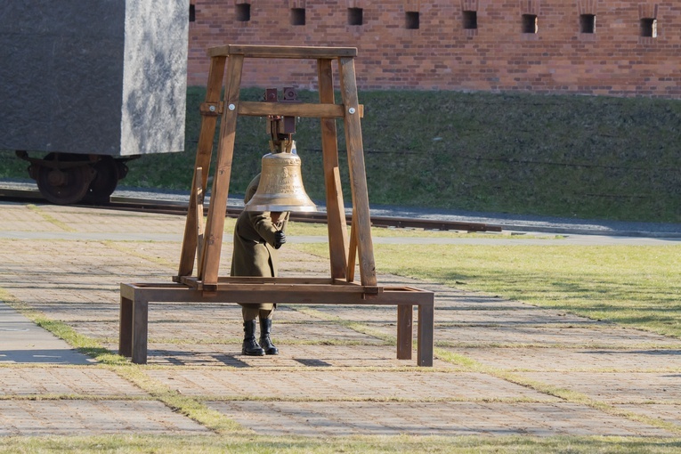 Min. Błaszczak w Muzeum Katyńskim: To było ludobójstwo na rozkaz Kremla
