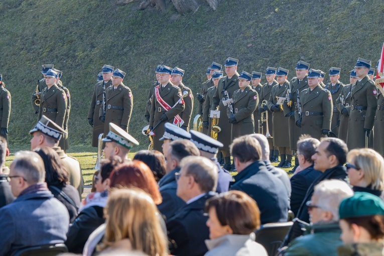Min. Błaszczak w Muzeum Katyńskim: To było ludobójstwo na rozkaz Kremla