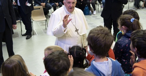 Papież: Ukrzyżowany jest źródłem naszego pokoju