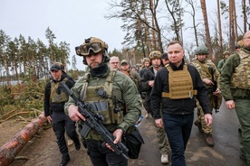 Prezydent Duda po wizycie w Buczy, Borodziance i Irpieniu: Jeśli ktoś wysyła żołnierzy, by zabijali cywilów, to to nie jest wojna - to terroryzm i bandytyzm