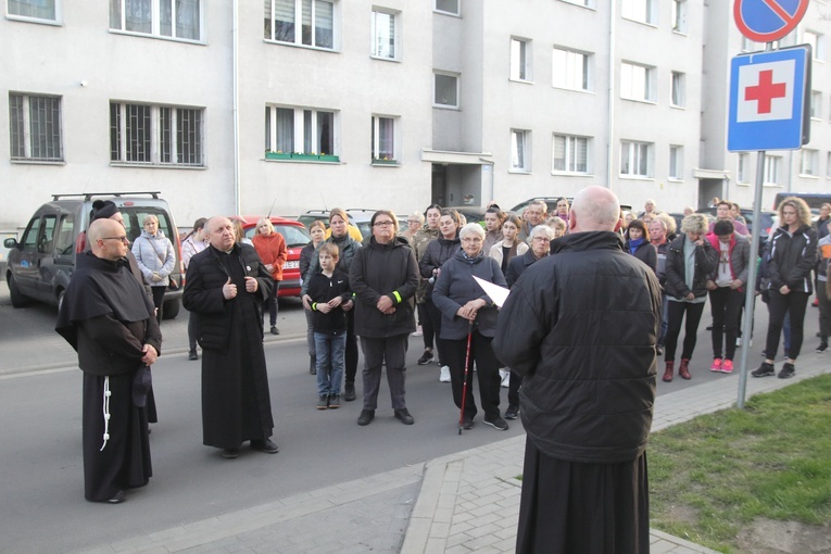 Droga Krzyżowa na ulicach Lwówka Śląskiego