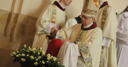 Legnica. Msza Święta Krzyżma