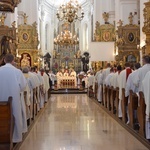 Msza św. Krzyżma w katedrze łowickiej 2022