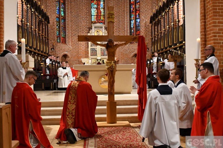 Liturgia Wielkiego Piątku w katedrze