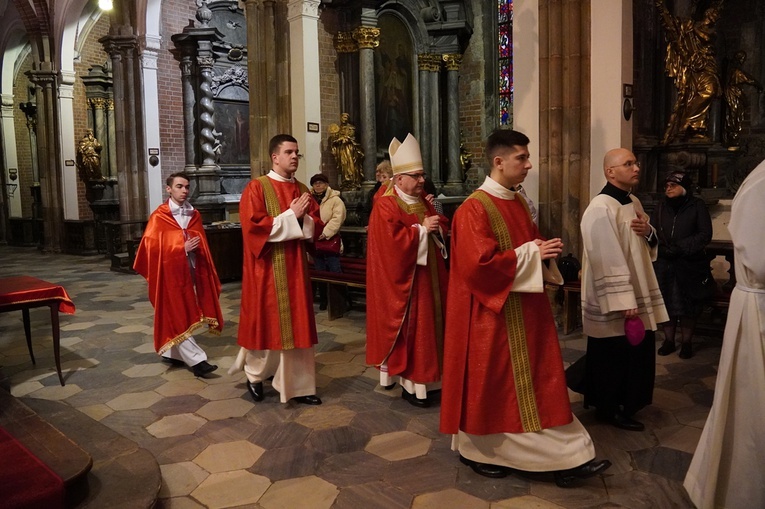 Wielki Piątek w archikatedrze wrocławskiej 2022