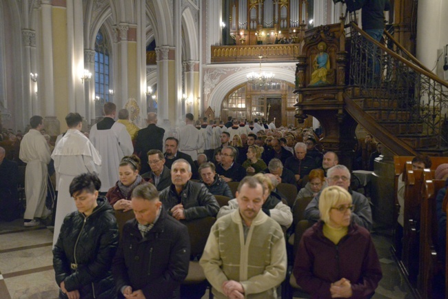 Wielki Piątek w radomskiej katedrze