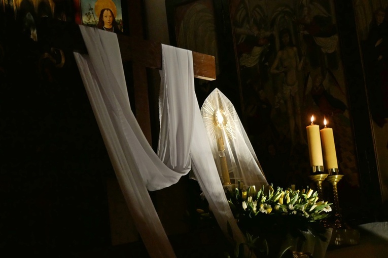 Słowo i muzyka na Wielki Piątek 2022