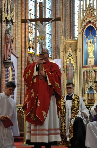 Liturgia Męki Pańskiej w parafiach diecezji