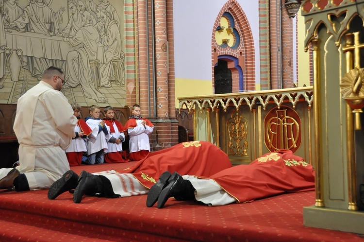 Liturgia Męki Pańskiej w parafiach diecezji