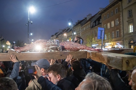 Centralna Droga Krzyżowa w intencji pokoju w Ukrainie 