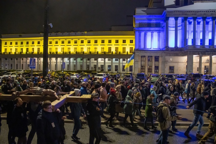 Centralna Droga Krzyżowa w intencji pokoju w Ukrainie 