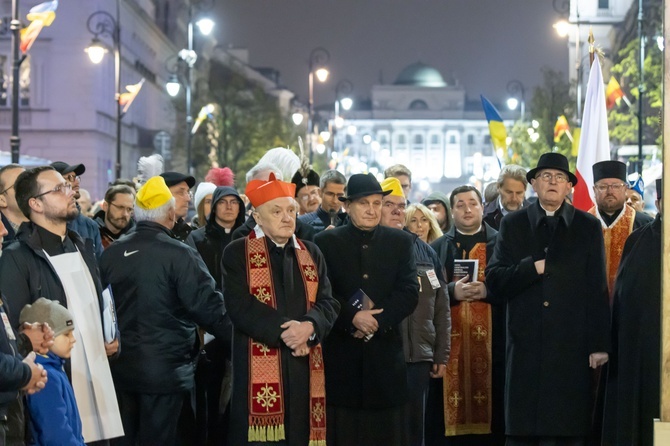 Centralna Droga Krzyżowa w intencji pokoju w Ukrainie 