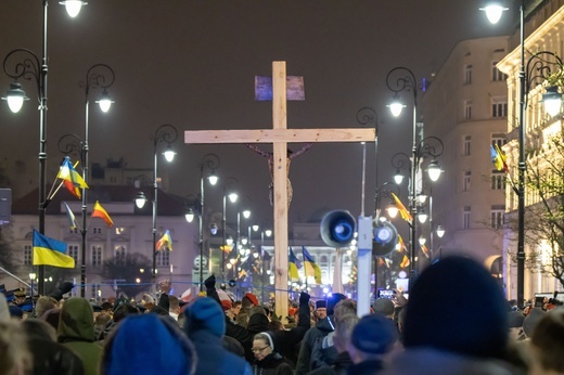 Centralna Droga Krzyżowa w intencji pokoju w Ukrainie 