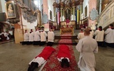 Katedra. Liturgia Wielkiego Piątku