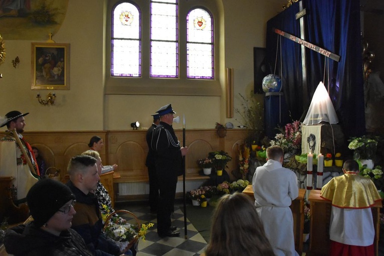 Święcenie pokarmów w Miętustwie 2022