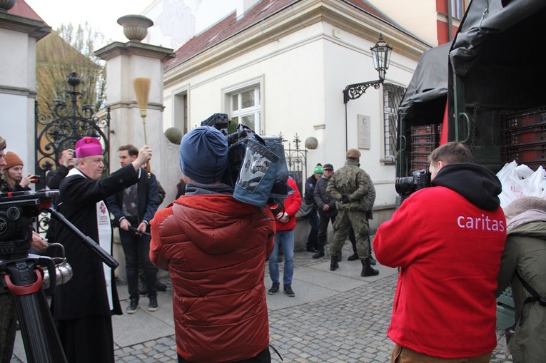 Święconka dla tysiąca ubogich