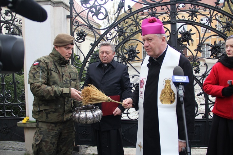 Święconka dla tysiąca ubogich