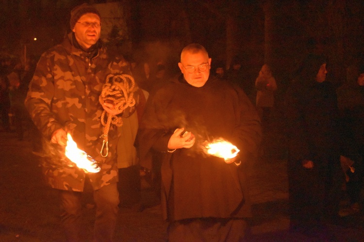 6. Nocne Misterium Krzyża