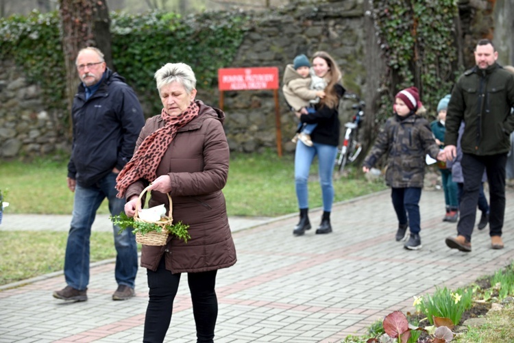 Bojanice. Przywieźli koszyczki na motorach