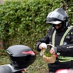 Bojanice. Przywieźli koszyczki na motorach