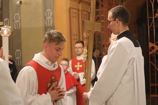 Liturgia Wielkiego Piątku w katedrze w Bielsku-Bialej - 2022