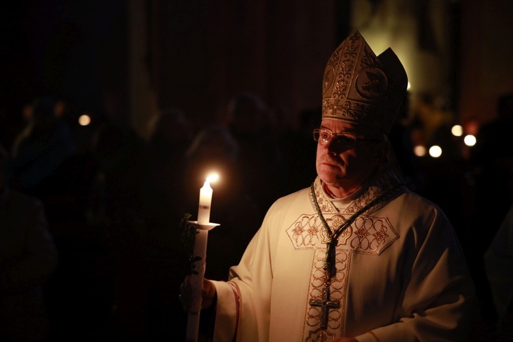 Wigilia Paschalna w świdnickiej katedrze