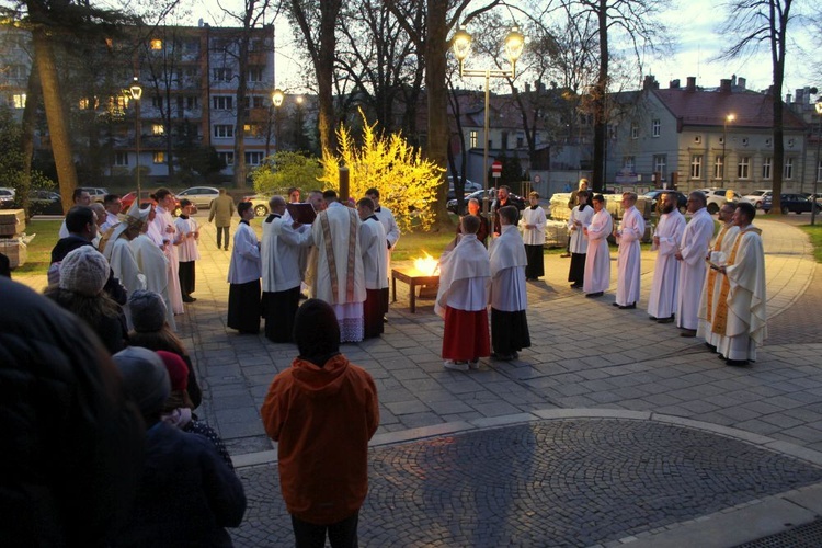 Wigilia Paschalna w katedrze