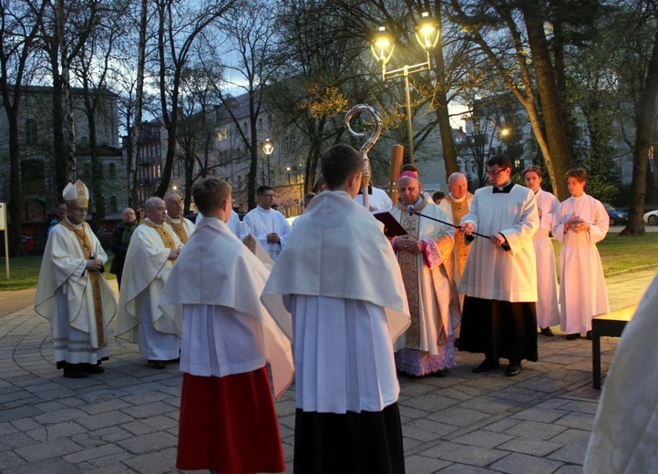 Wigilia Paschalna w katedrze