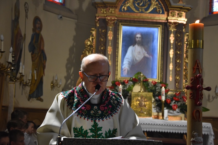 Poranna rezurekcja w Miętustwie 2022