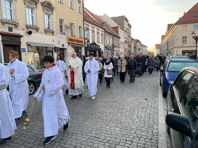 Wigilia Paschalna w parafiach diecezji