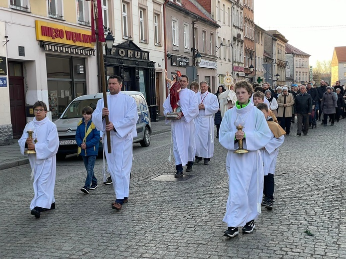 Wigilia Paschalna w parafiach diecezji