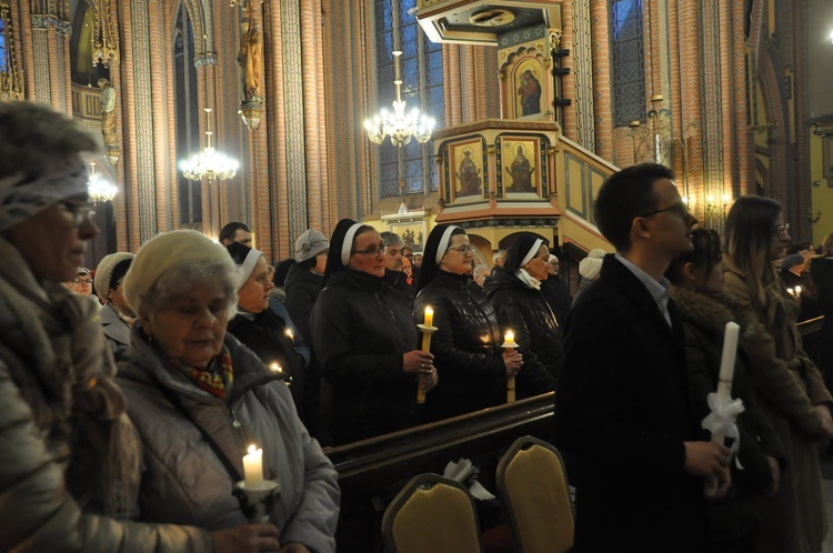 Wigilia Paschalna w parafiach diecezji