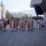 Wigilia Paschalna w świdnickiej parafii na Osiedlu Młodych